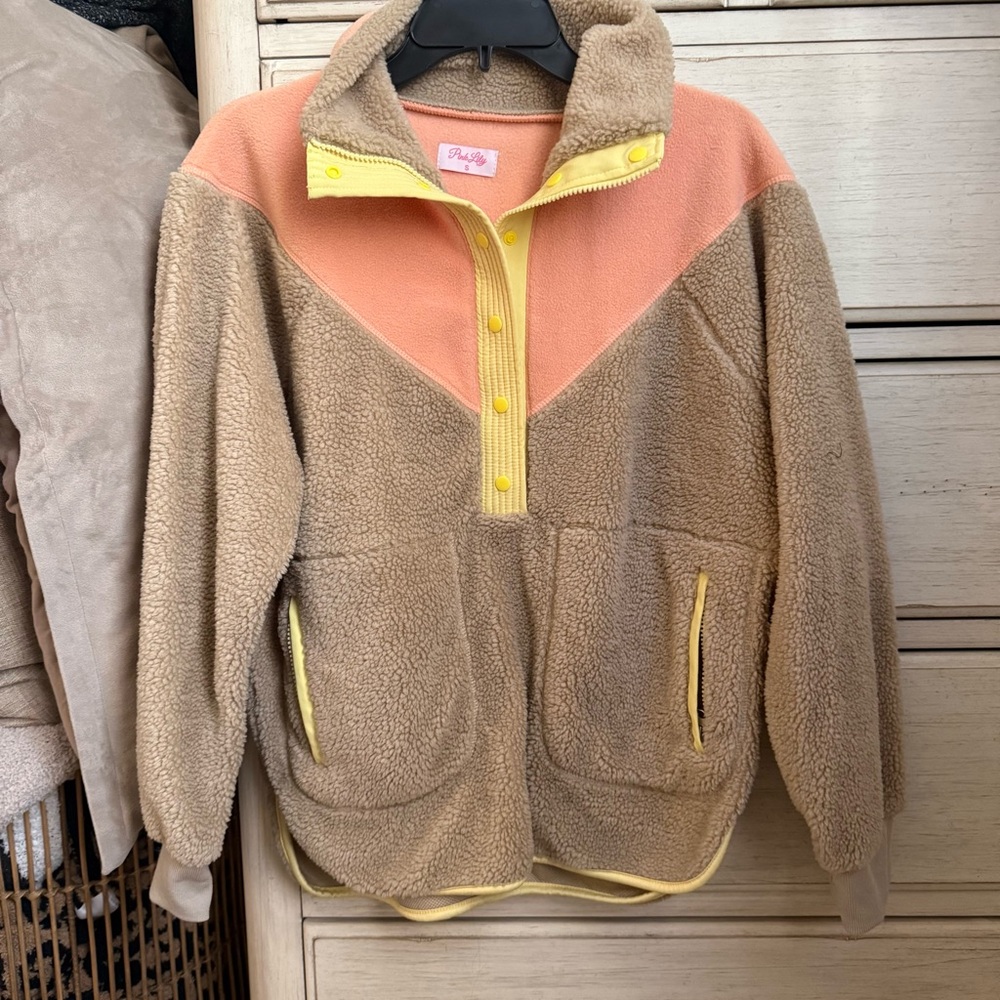 Pink Lily Cozy Tan and Peach Fleece Pullover